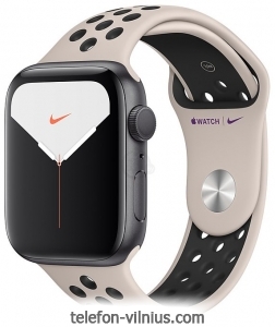 Apple Watch Series 5 44mm GPS Aluminum Case with Nike Sport Band